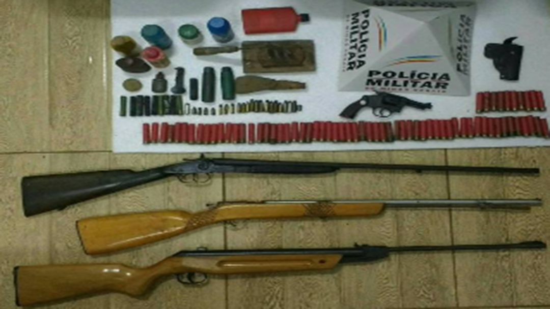 APREENSÃO DE ARMA/FURTO DE VEÍCULO/PRISÃO DE FORAGIDO DA JUSTIÇA/VEÍCULO LOCALIZADO E RECUPERADO