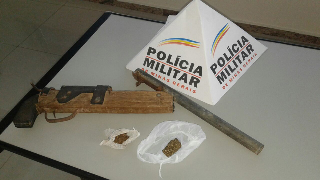 DROGA E ARMA ARTESANAL SÃO LOCALIZADAS NO BAIRRO NOVA CIDADE EM BARBACENA-MG