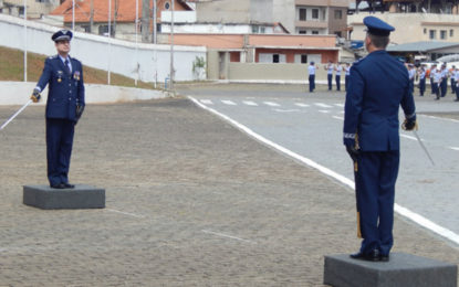 PREFEITO PARTICIPA DE POSSE DO NOVO COMANDANTE DA EPCAR