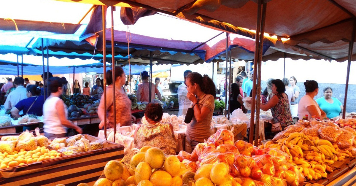 Feiras livres acontecem normalmente neste final de semana em Barbacena