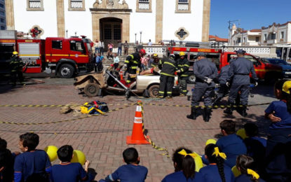 BOMBEIROS DE BARBACENA PARTICIPAM DA CAMPANHA MAIO AMARELO