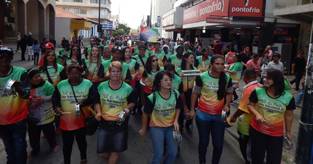 Centenas de pessoas participam de mobilização no Dia Nacional da Luta Antimanicomial