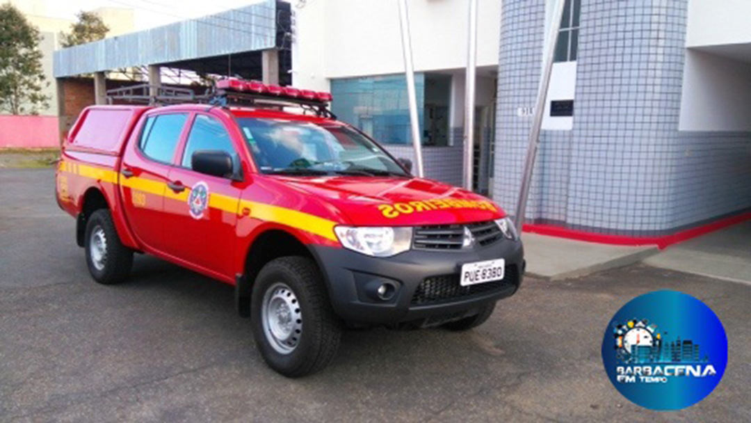 MOTOCICLISTA FICA FERIDO AO COLIDIR CONTRA UMA VACA EM ESTRADA VICINAL