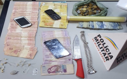 Adolescente apreendido no Bairro Caiçaras em Barbacena por tráfico engole drogas e é hospitalizado.