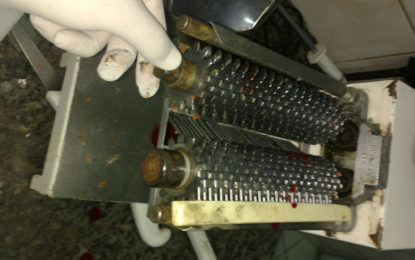 Jovem tem a mão presa em maquina de moer em um Açougue no Bairro Vilela em Barbacena.