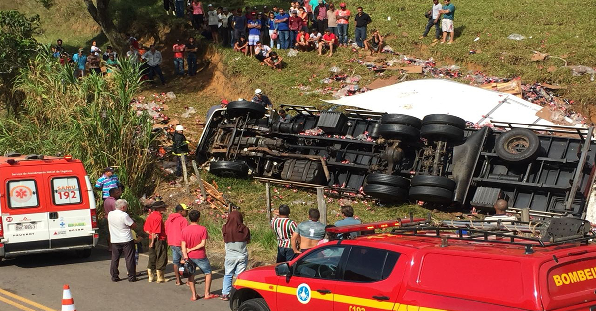 CAMINHONEIRO MORRE VÍTIMA DE ACIDENTE NA BR-356-MURIAÉ/ERVÁLIA.