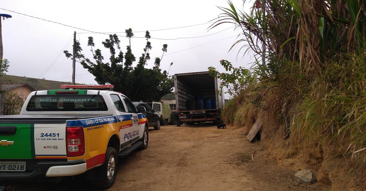 POLÍCIA MILITAR DE MEIO AMBIENTE AUTUA HOMEM POR DEGRADAÇÃO AMBIENTAL.