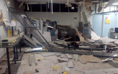 POLÍCIA MILITAR REGISTRA EXPLOSÃO DE CAIXA ELETRÔNICO EM BARROSO-MG