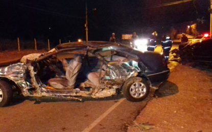 Acidente na MG-338, estrada que liga Barbacena a Campolide deixa 3 vítimas.