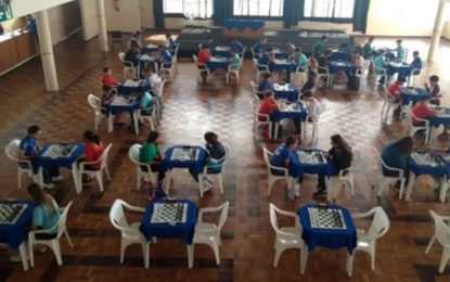 Circuito Escolar de Xadrez começa neste sábado (16).