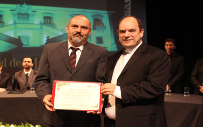 Diretor da Gráfica Dom Viçoso, padre Darci, recebe título de cidadão honorário de Mariana.