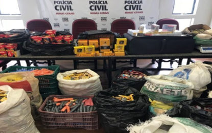 POLÍCIA APREENDE QUASE 100 MIL CIGARROS DE PALHA FALSIFICADOS EM CIDADES MINEIRAS
