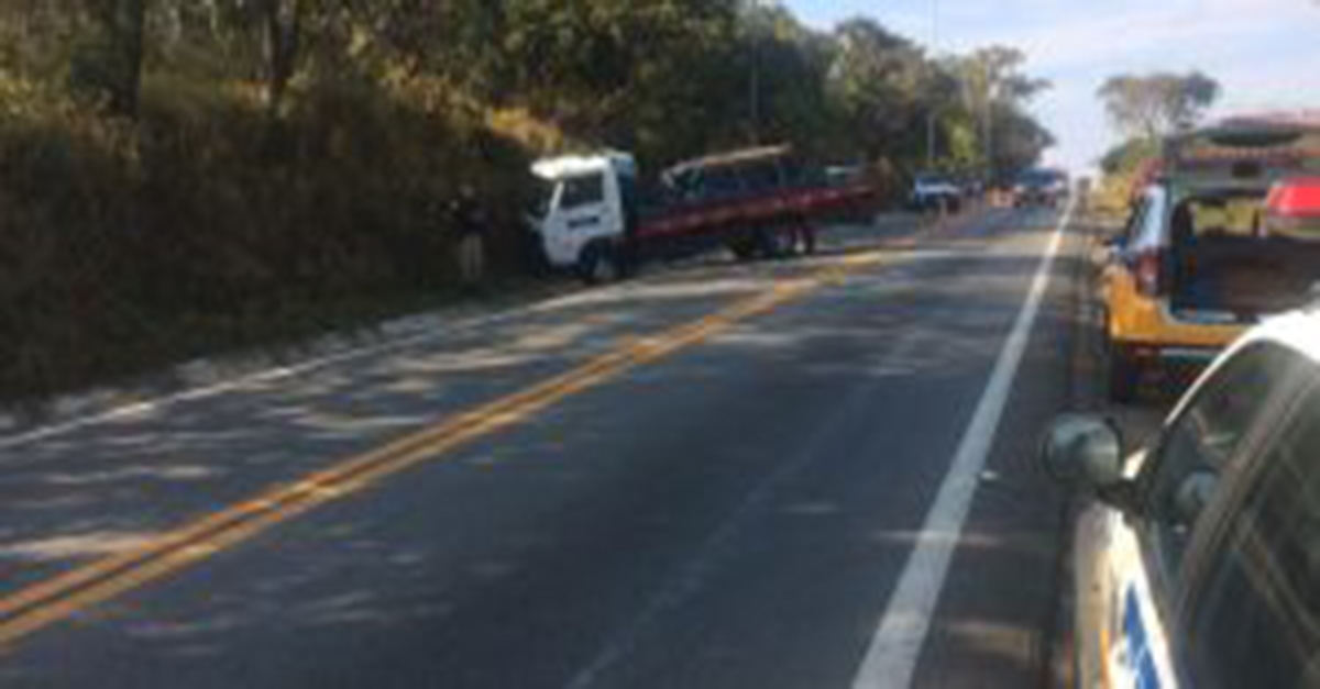 Pedestre é atropelado ao atravessar a rodovia BR 494 em Divinópolis