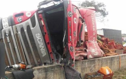 EM UMA SEMANA, EXTREMA REGISTRA SEGUNDO TOMBAMENTO DE CARRETA