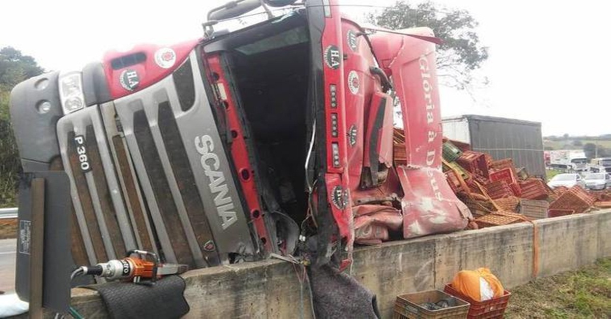 EM UMA SEMANA, EXTREMA REGISTRA SEGUNDO TOMBAMENTO DE CARRETA