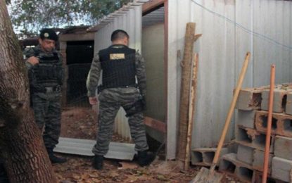 Gaeco prende 11 pessoas por furtarem 40 mil litros de gasolina da Refinaria Gabriel Passos