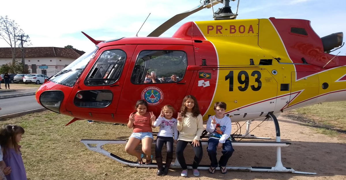 HELICÓPTERO ARCANJO DO BOA ESTEVE NA CIDADE PARA TRANSPORTE AEROMÉDICO DE PACIENTE