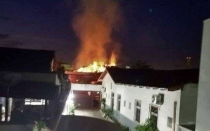 Incêndio atinge casarão e abrigo institucional em Paracatu