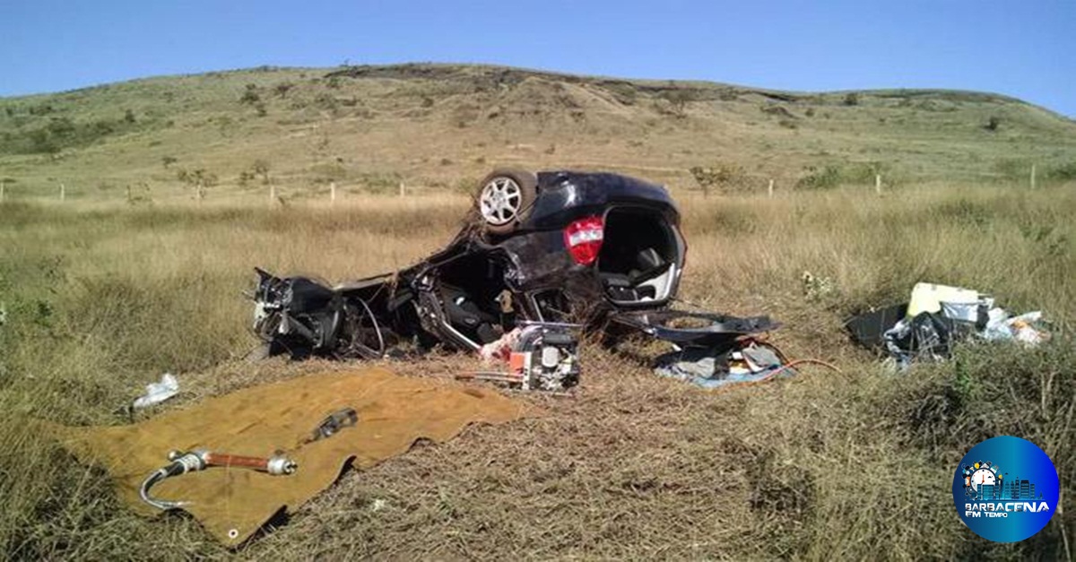 Acidente na BR-040 deixa duas pessoas mortas e duas feridas em Nova Lima