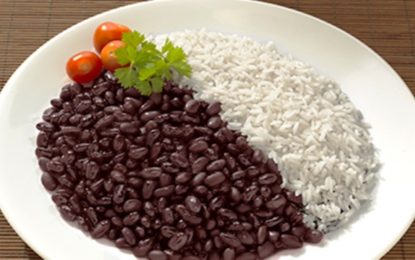 ARROZ E FEIJÃO ESTÃO ENTRE OS ALIMENTOS MAIS DESPERDIÇADOS NO BRASIL