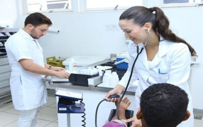 Levantamento aponta que mais de 70% dos médicos já sofreram violência no ambiente de trabalho