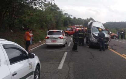 Acidente na BR-381 deixa seis mortos e mais de 10 feridos próximo a São Gonçalo do Rio Abaixo