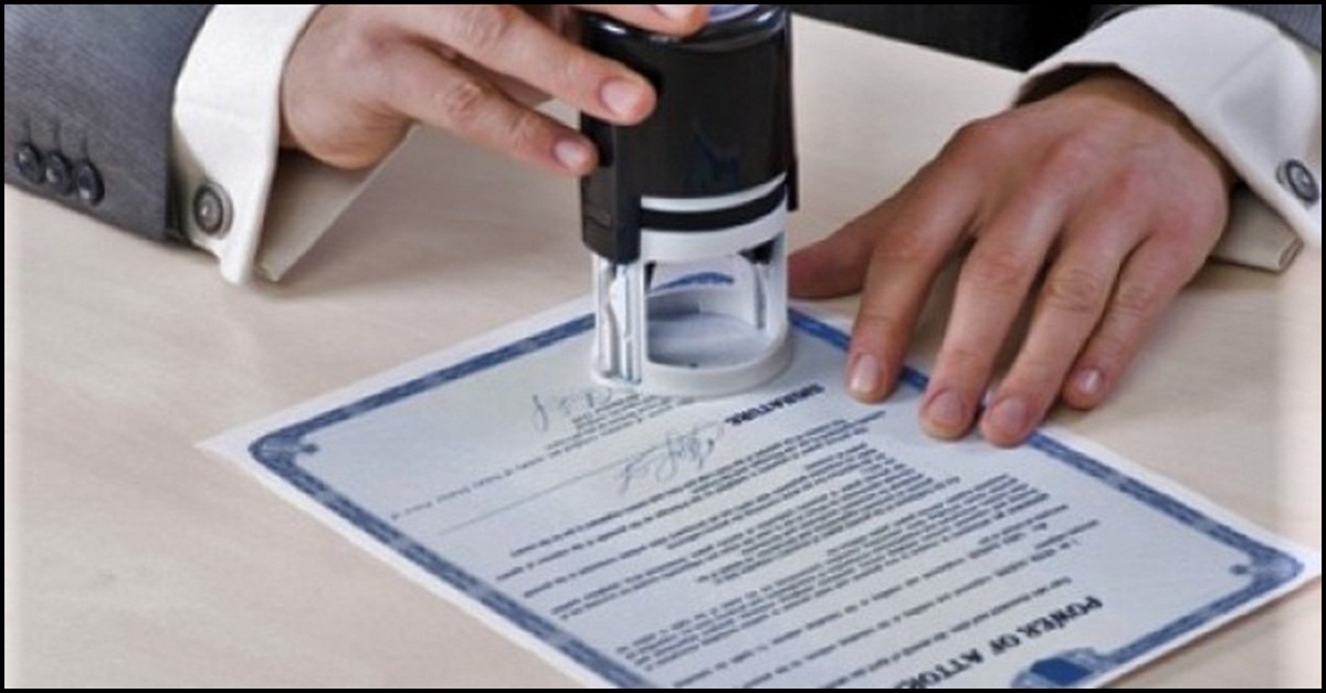 Sancionada lei que dispensa autenticação de documento e reconhecimento de firma