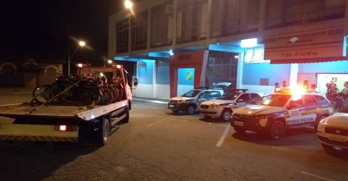 PM apreende armas e adolescentes suspeitos de roubo de motocicletas em Conceição do Pará