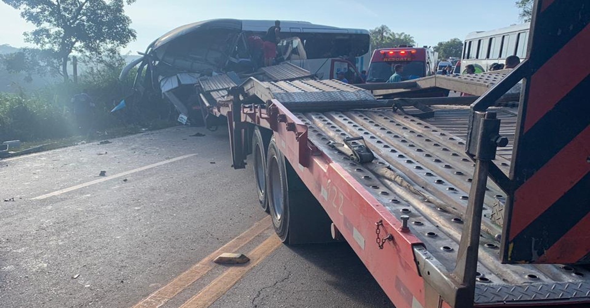 ACIDENTE AUTOMOBILÍSTICO NO DISTRITO DE GAGÉ PRÓXIMO A CONSELHEIRO LAFAIETE.