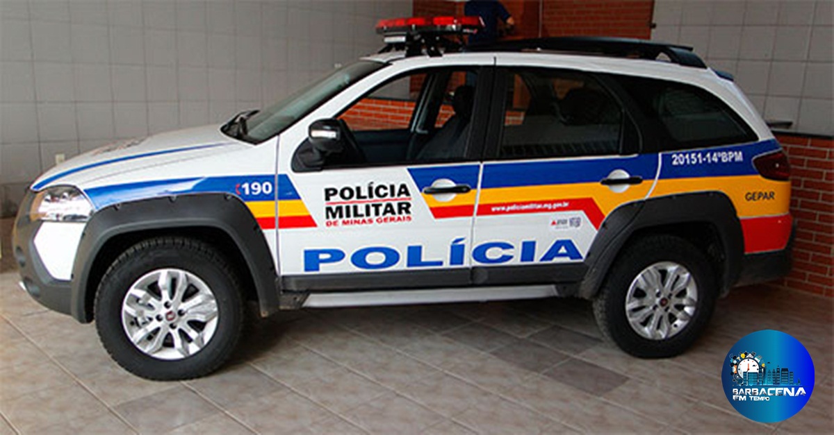 Drogas e motocicleta são abandonadas por autor no Bairro Esperança em Santos Dumont