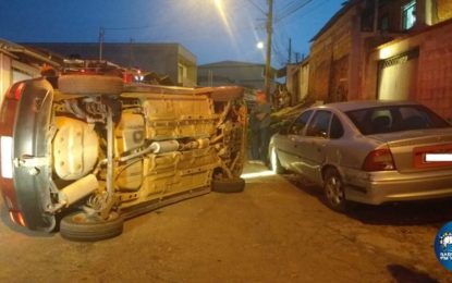 CAPOTAMENTO DE VEÍCULO NO BAIRRO SANTA EFIGÊNIA EM BARBACENA