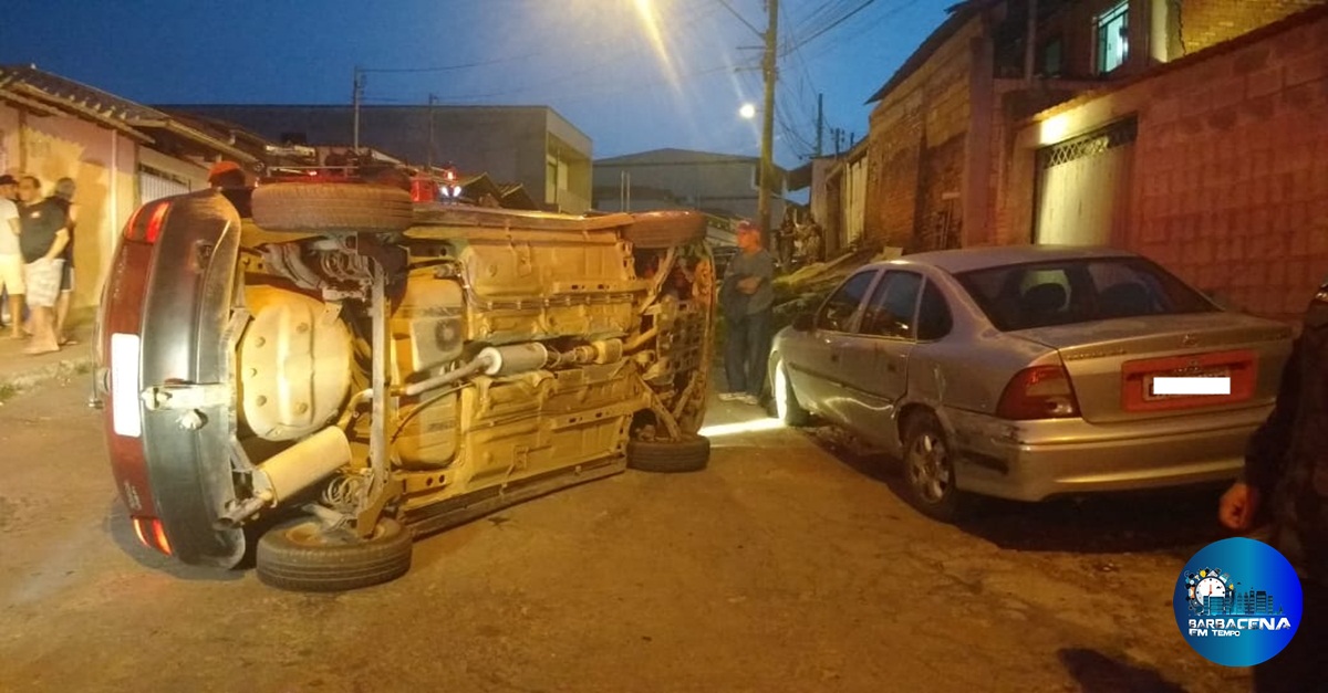 CAPOTAMENTO DE VEÍCULO NO BAIRRO SANTA EFIGÊNIA EM BARBACENA