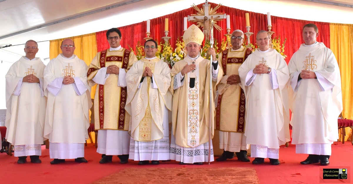 Padre Rosemar é o 41° padre ordenado em Senhora dos Remédios