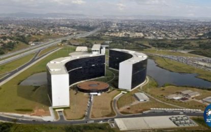 Salário atrasado dos servidores públicos tem data de pagamento confirmada