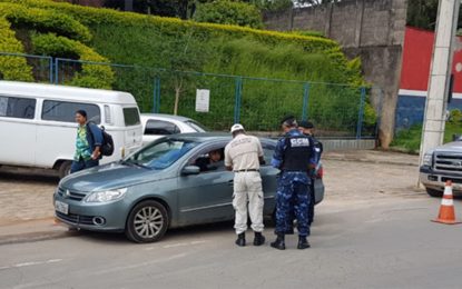 SUTRAM E GUARDA CIVIL MUNICIPAL REALIZAM BLITZ EDUCATIVA