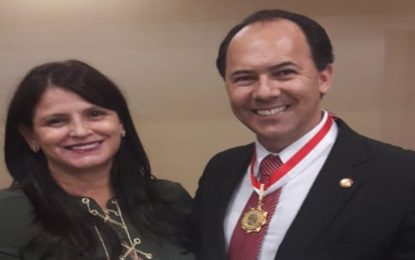 EX-CHEFE DO 13° DEPARTAMENTO DE BARBACENA RECEBE MEDALHA EM JUIZ DE FORA