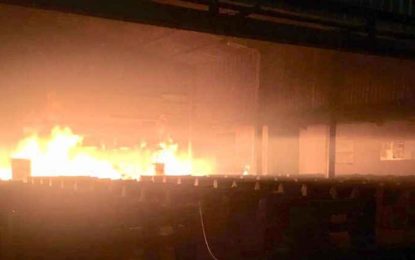 INCÊNDIO DESTRÓI ALTAR DE PARÓQUIA SANTA LUZIA, EM UBERABA