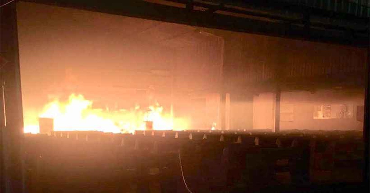 INCÊNDIO DESTRÓI ALTAR DE PARÓQUIA SANTA LUZIA, EM UBERABA