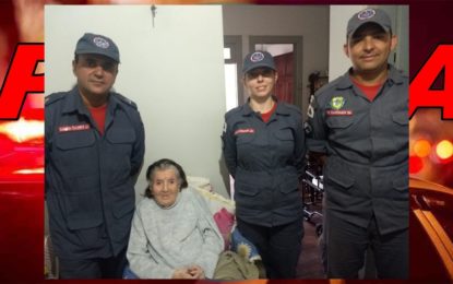 BOMBEIROS VISITAM IDOSA DE 102 ANOS SALVA NA SEMANA PASSADA EM SJDR