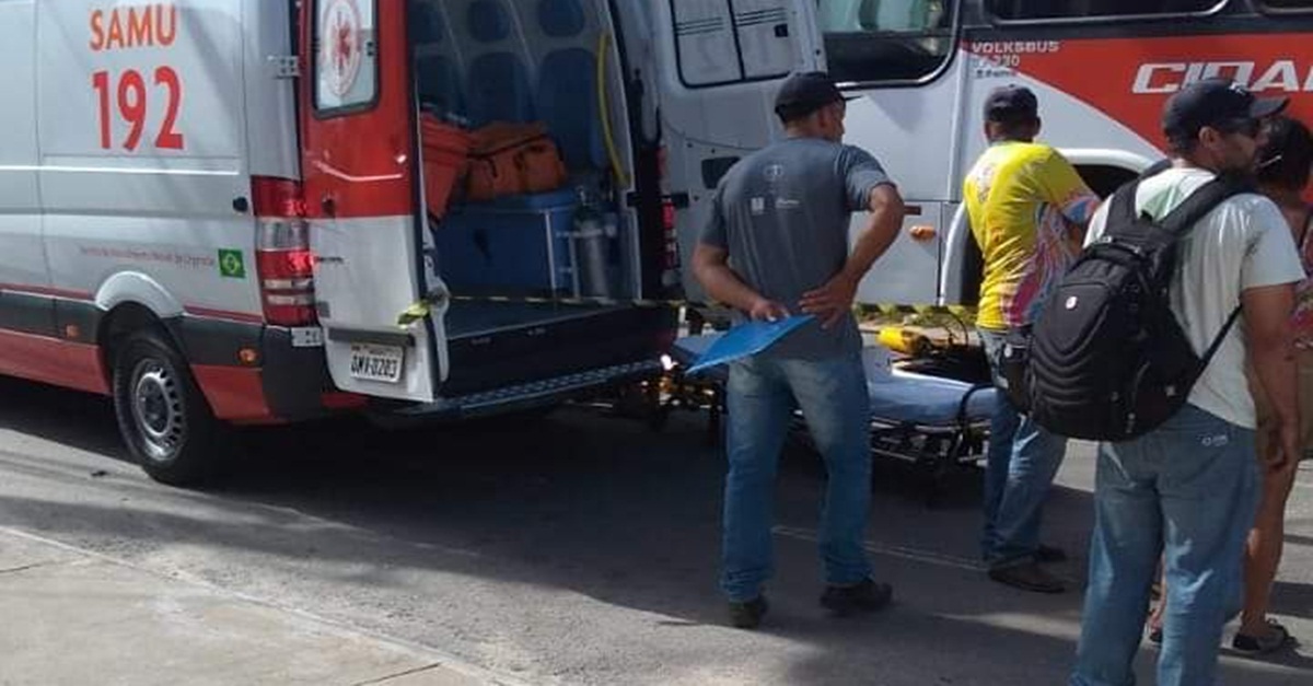 Idosa de 71 anos morre atropelada por ônibus na Rua Cesário Alvim em Barbacena