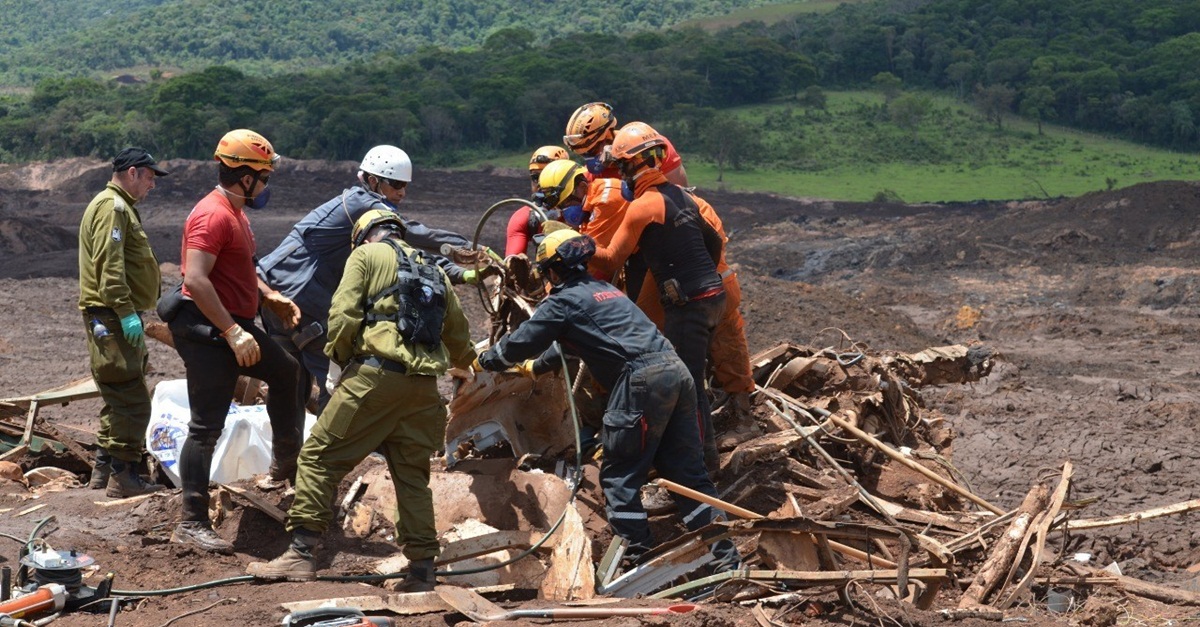 Número de mortos, em Brumadinho, sobe para 99, Exército Israelense retorna hoje para o seu país
