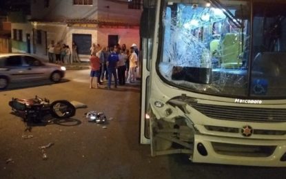MILITAR DO EXÉRCITO FICA FERIDO EM COLISÃO ENTRE MOTO E ÔNIBUS EM SJDR