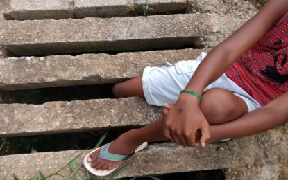 Bombeiros salvam criança presa em bueiro no bairro Vista Alegre em Barbacena