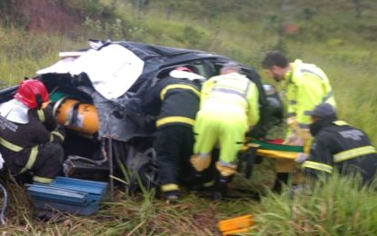 Colisão entre ônibus e carro deixa uma vítima fatal nas proximidades de Alfredo Vasconcelos