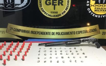 POLÍCIA DESARTICULA QUADRILHA, APREENDE ARMA E DROGAS EM DIVINÓPOLIS
