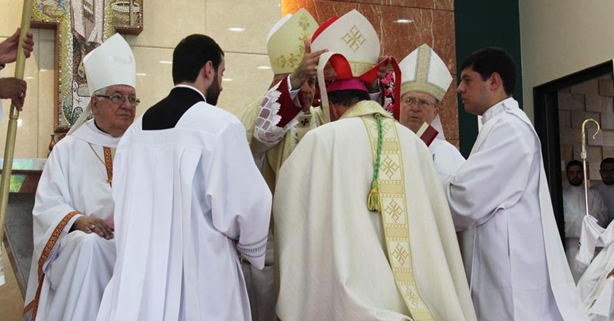 MAIS UM BISPO PARA A IGREJA: DOM WALTER É ORDENADO EM VIÇOSA