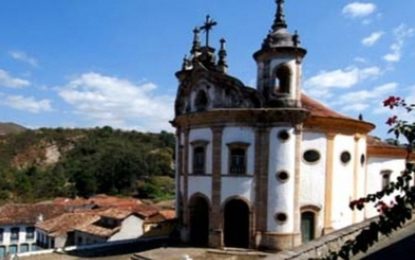 Incêndio atinge Igreja Nossa Senhora do Rosário, em Ouro Preto, na região Central de Minas