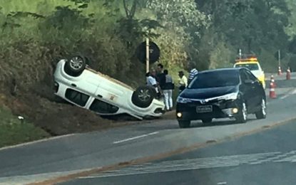 DERRAMAMENTO DE ÓLEO DA BR-040 CAUSA ACIDENTES