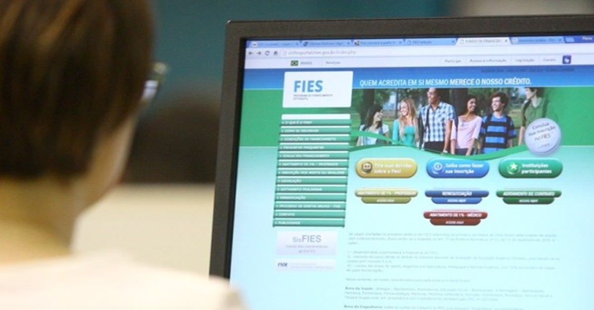 Alunos devem ficar atentos para o prazo da renegociação de dívidas do Fies que acontece na próxima segunda (29)