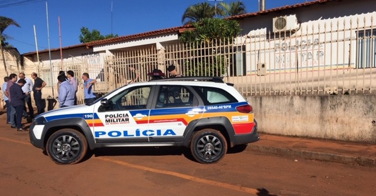 Operação da PM termina com três homens presos e 10 veículos apreendidos no Vale do Jequitinhonha